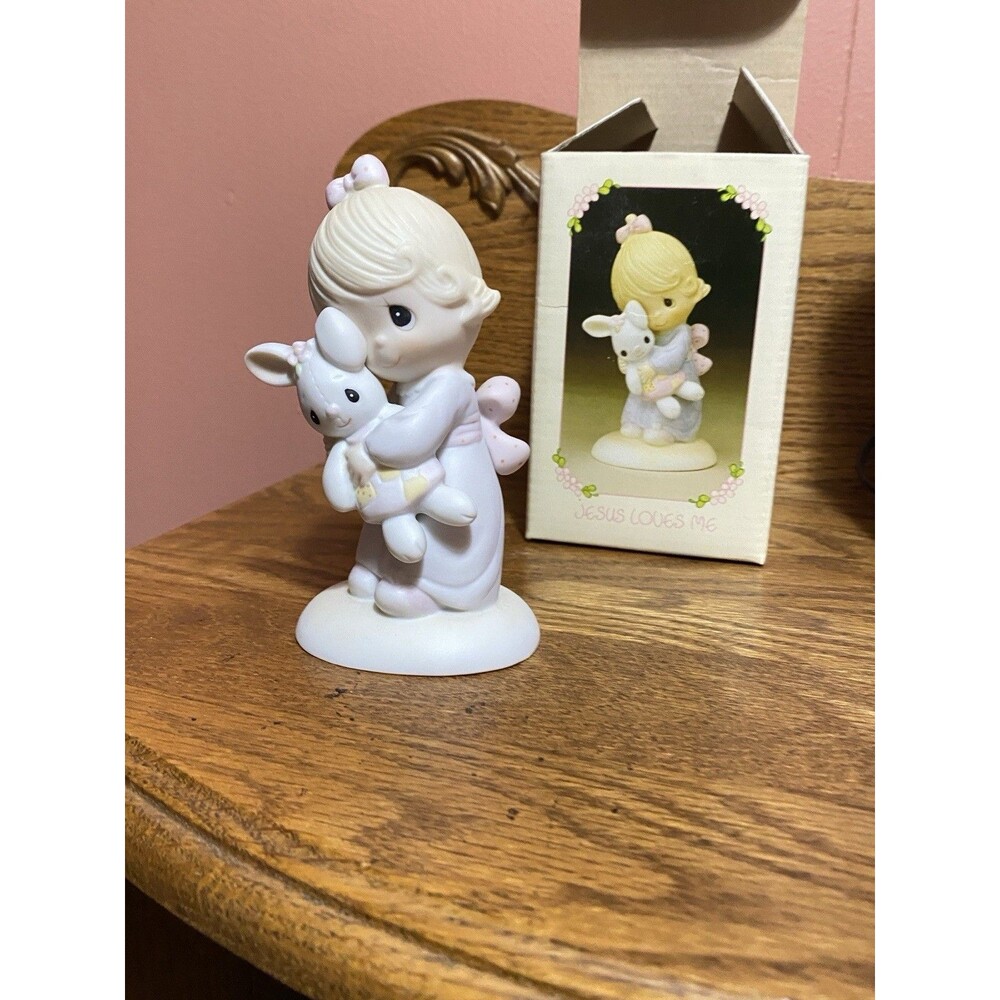Jonathan & David Jesus Loves Me Porcelain Girl Lamb Figurine 1978